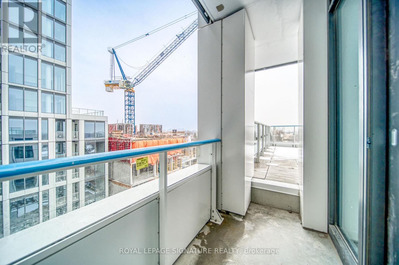 807 - 2020 Bathurst Street Property Photo 30