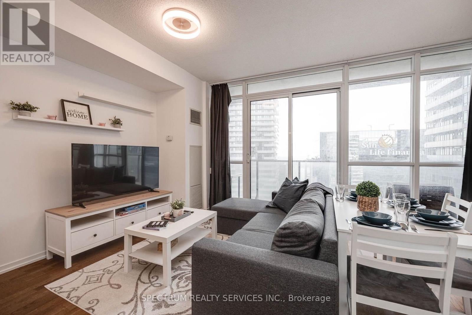 4511 - 65 Bremner Boulevard Property Photo 3