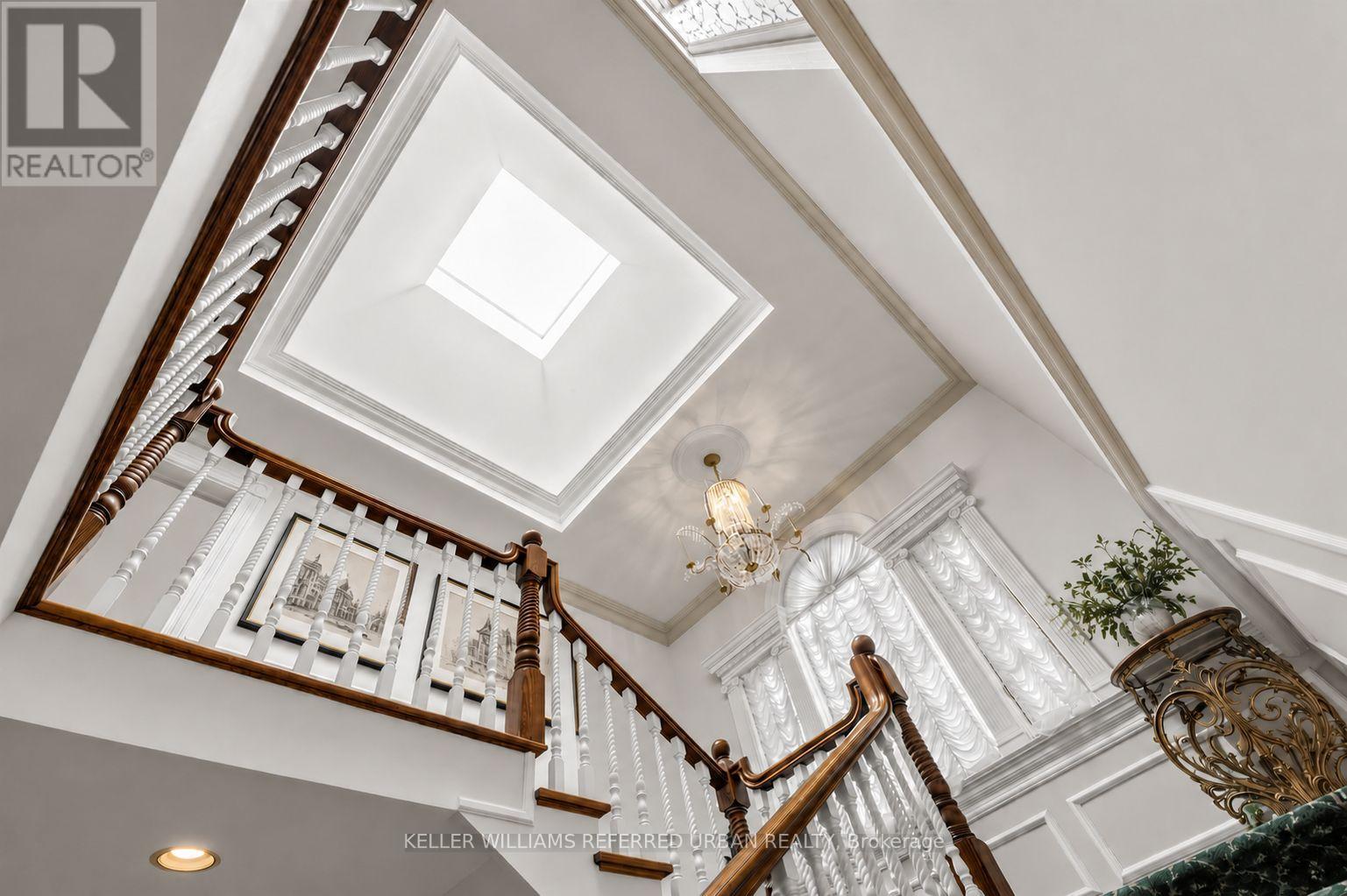 44 Cotswold Crescent Property Photo 6