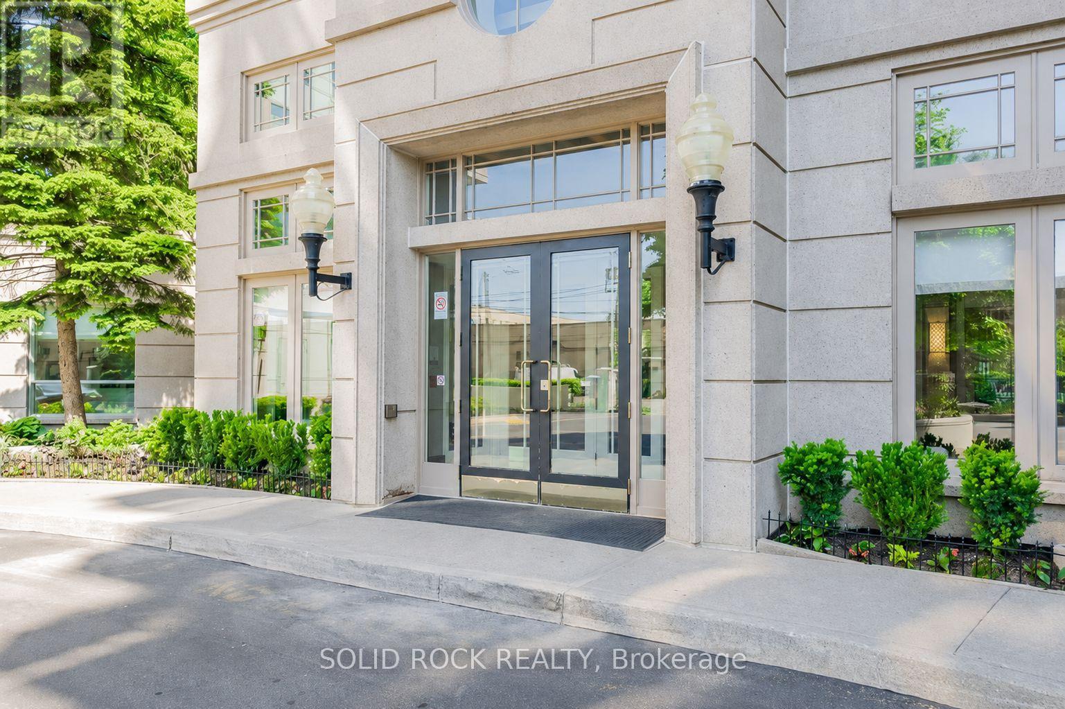 408 - 8 COVINGTON ROAD N