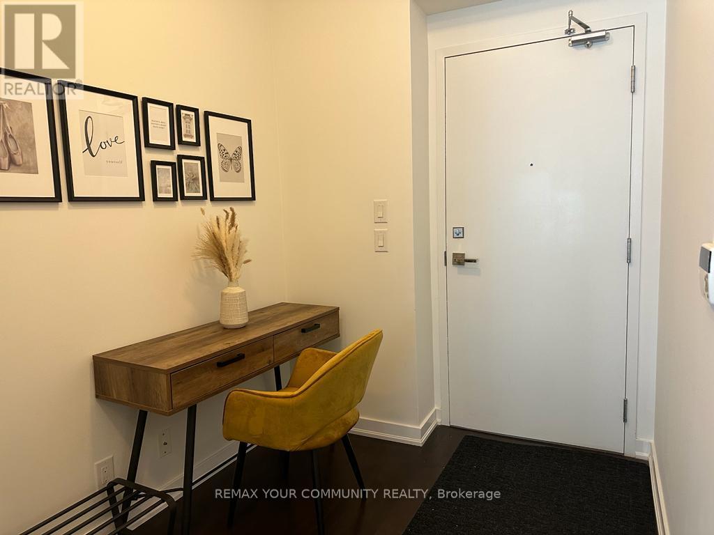 1709 - 14 York Street Property Photo 2