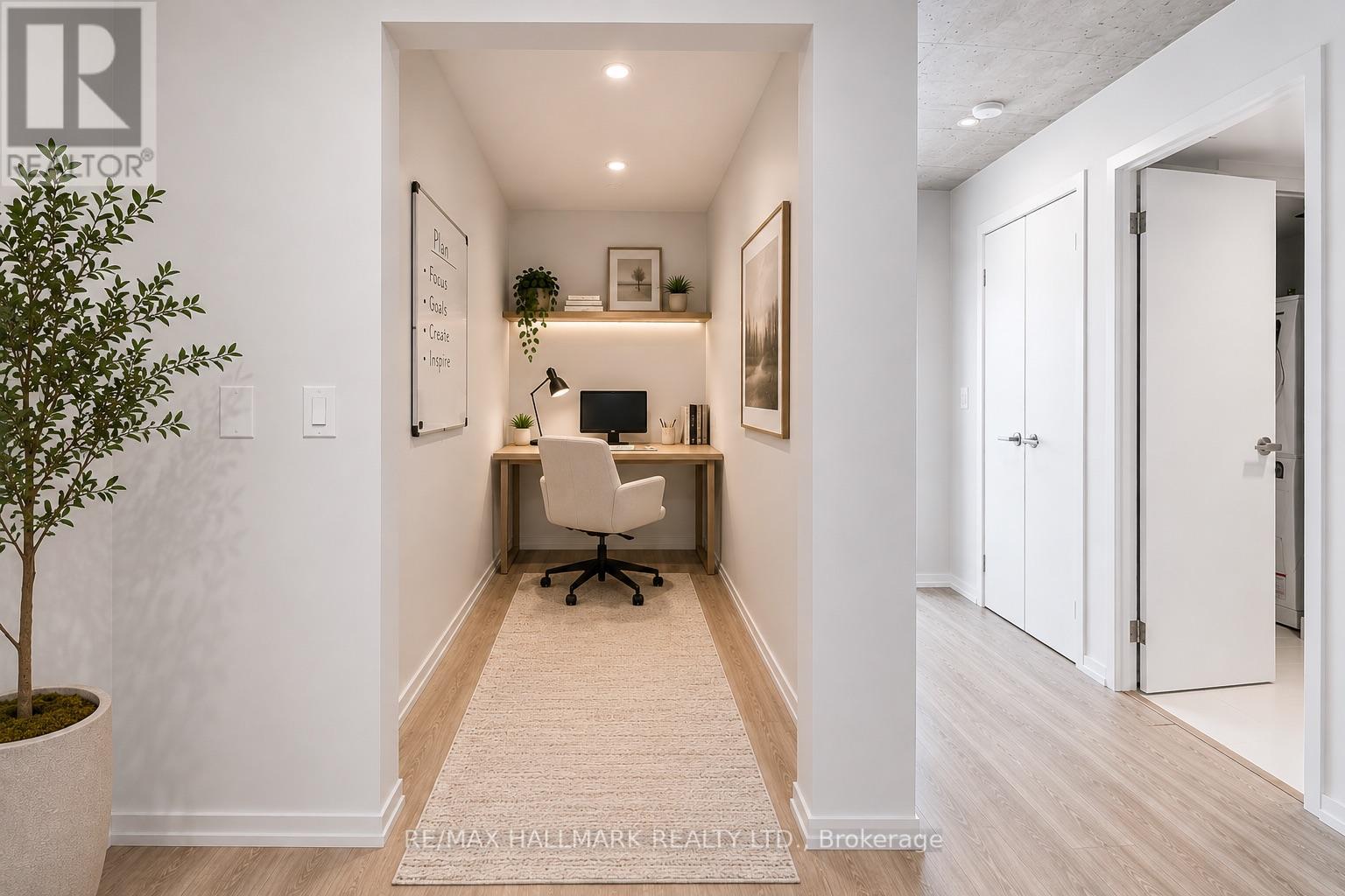 707 - 5 Soudan Avenue Property Photo 3