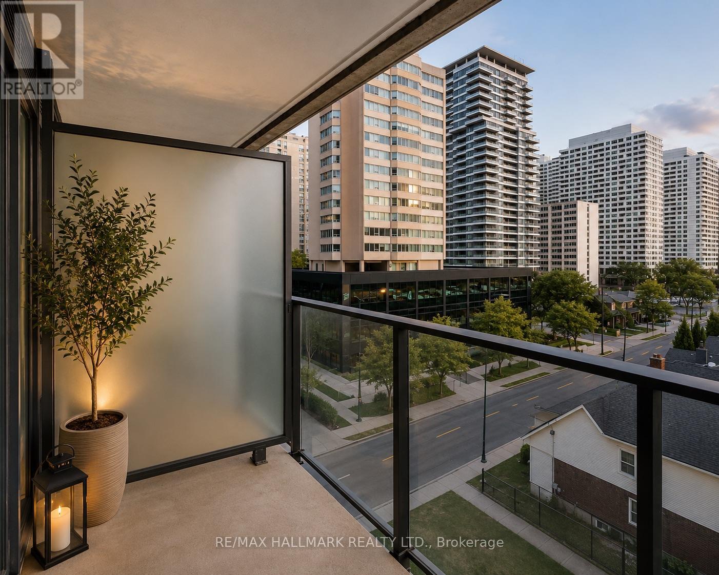 707 - 5 Soudan Avenue Property Photo 17