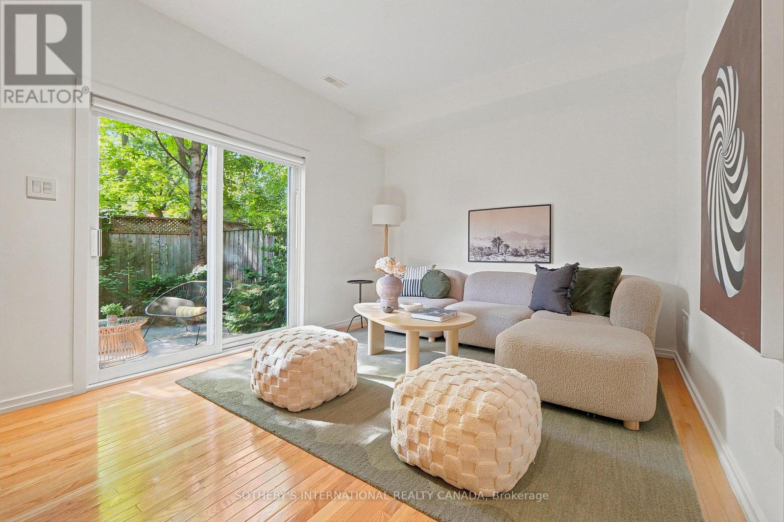 2 SIBELIUS LANE Property Photo 1