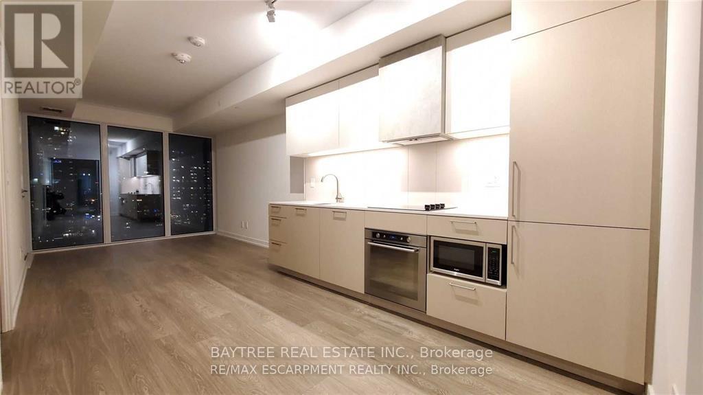 1612 - 19 WESTERN BATTERY ROAD Property Photo 1