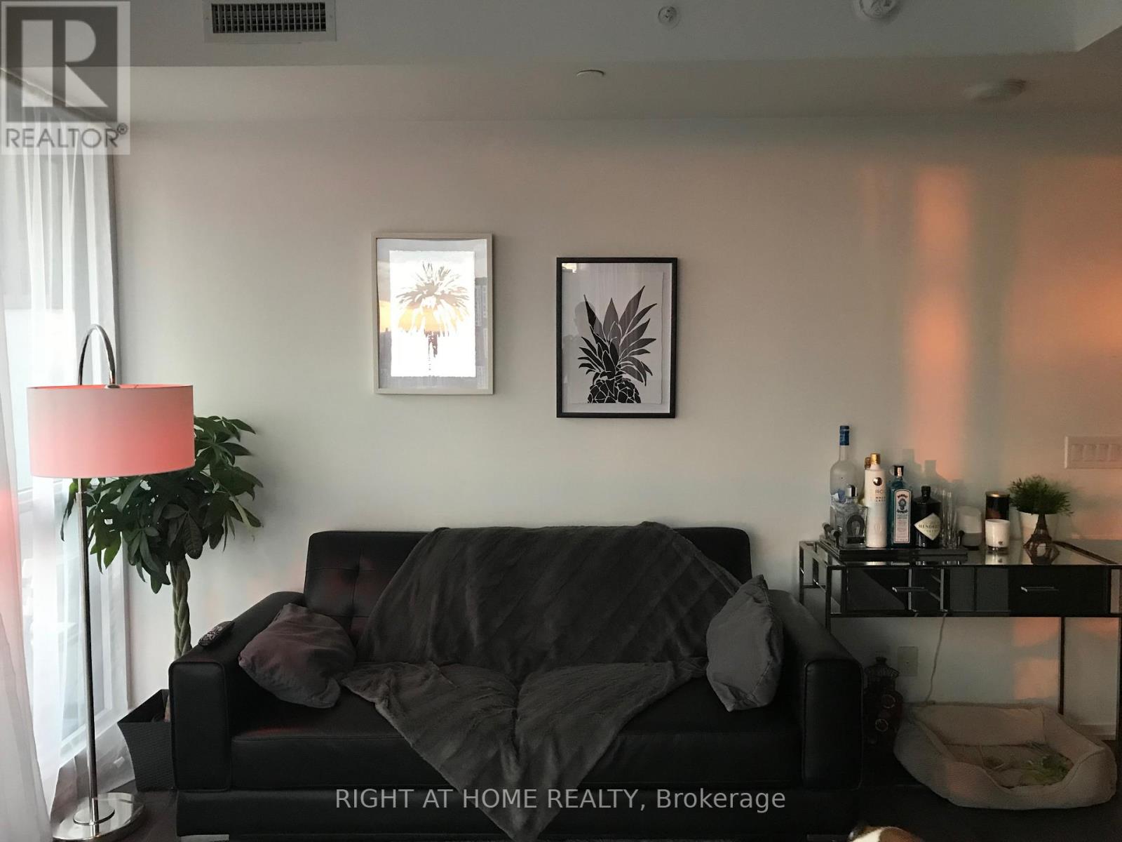 3015 - 70 Temperance Street Property Photo 6