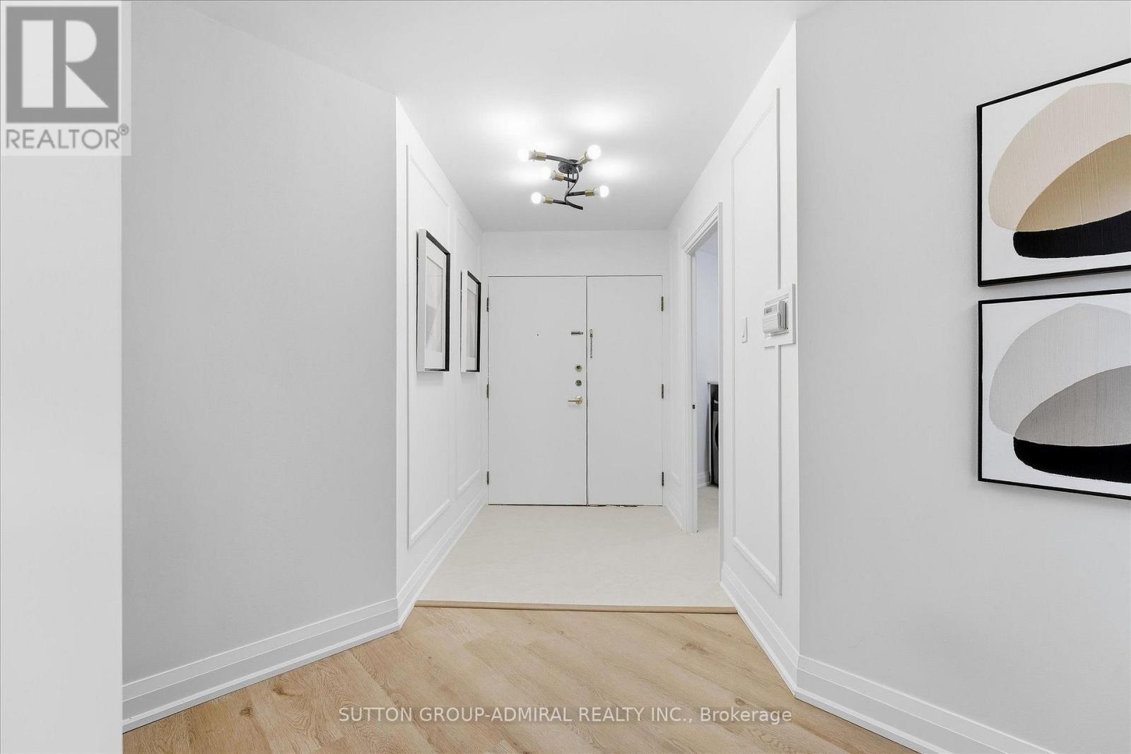 306 - 131 Beecroft Road Property Photo 3