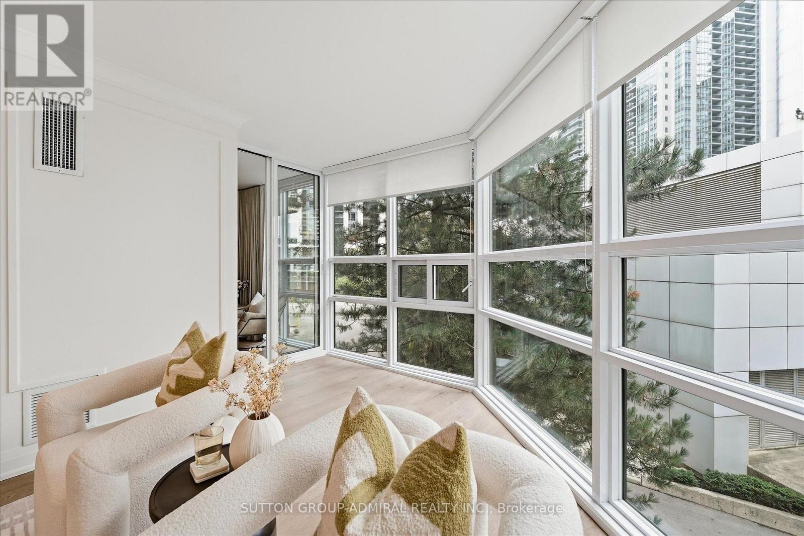306 - 131 Beecroft Road Property Photo 11