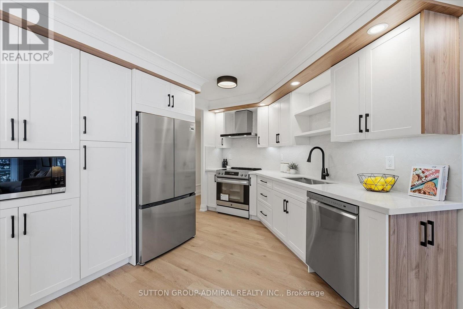 306 - 131 Beecroft Road Property Photo 19