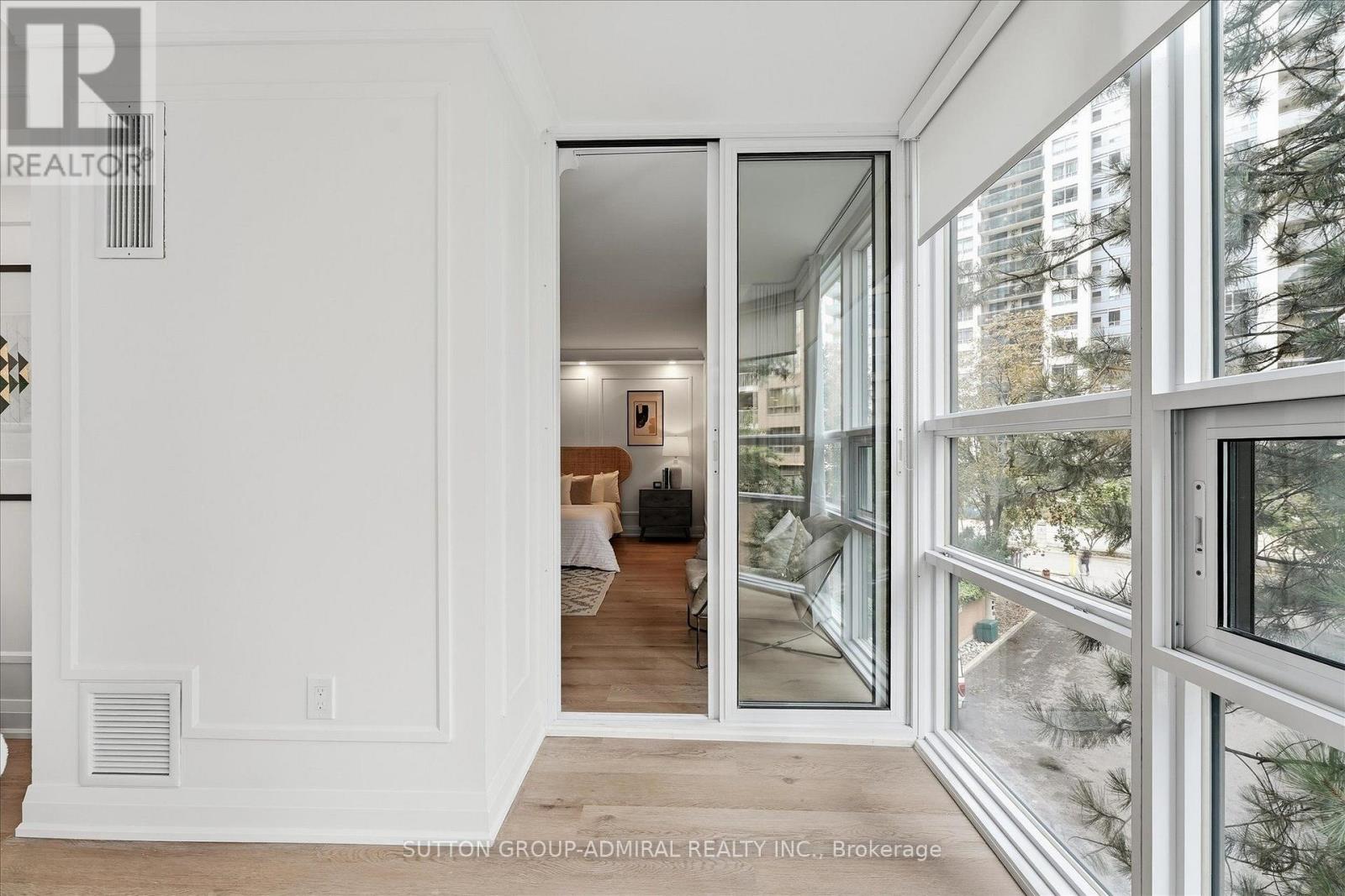 306 - 131 Beecroft Road Property Photo 23