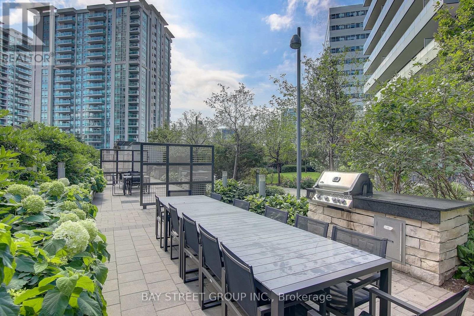 811 - 2 Anndale Drive Property Photo 38