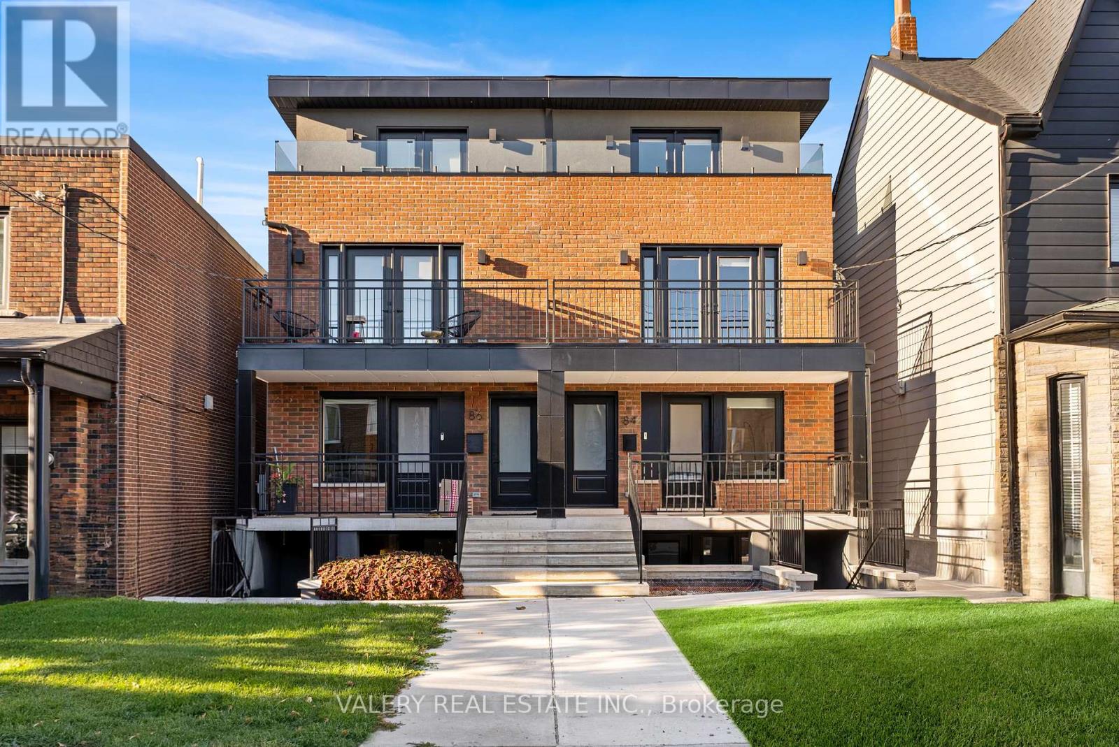 UNIT 1 - 84 ARGYLE STREET