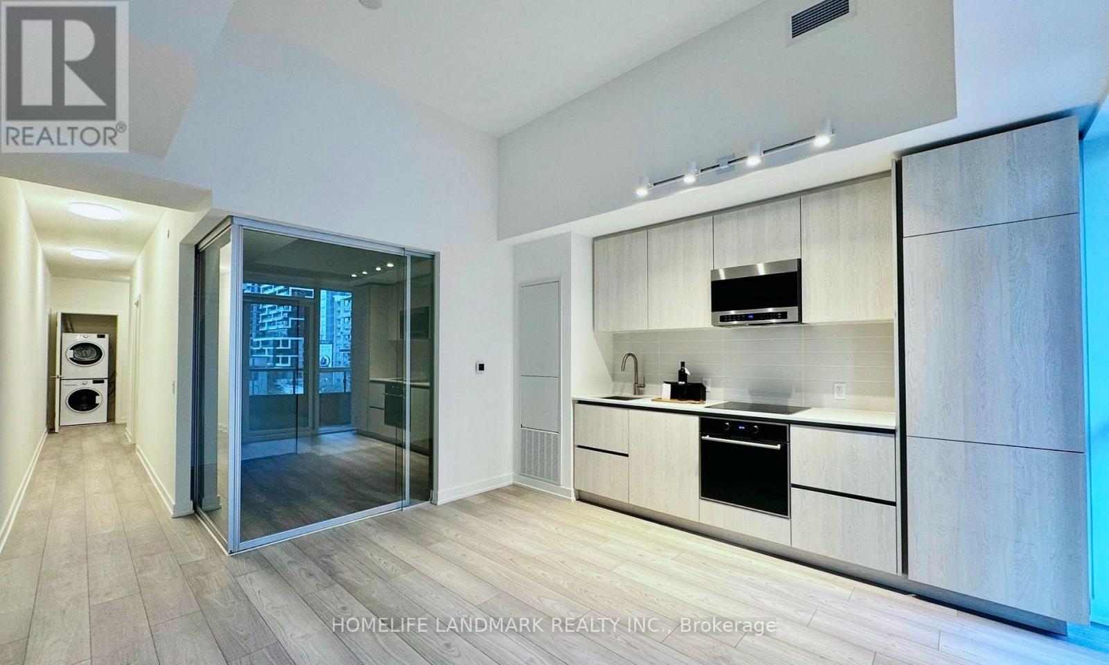 404 S - 110 Broadway Avenue Property Photo 20
