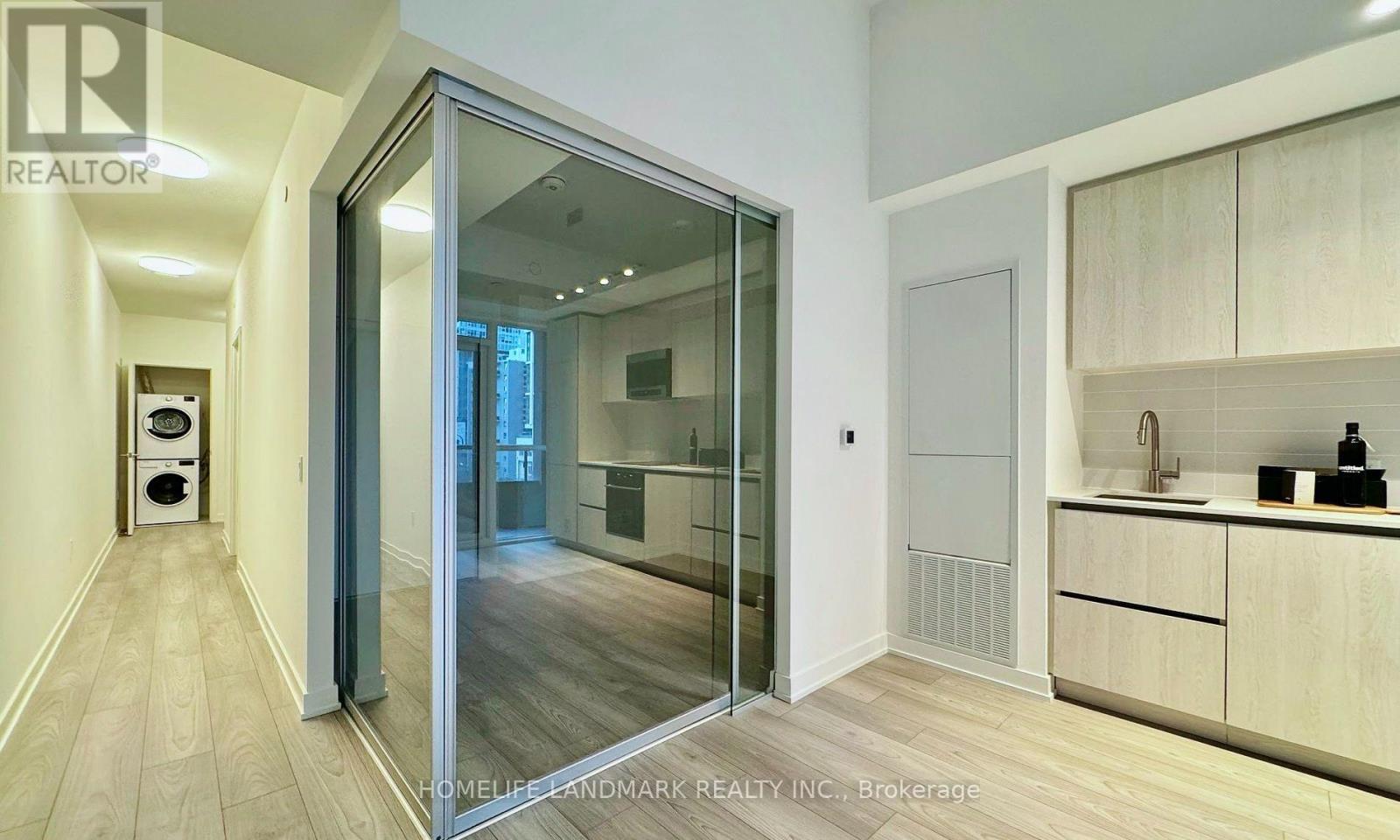 404 S - 110 Broadway Avenue Property Photo 21