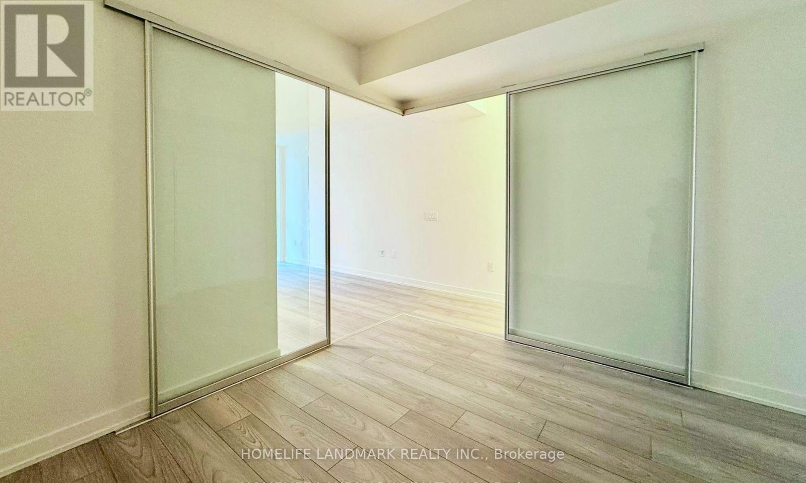 404 S - 110 Broadway Avenue Property Photo 22