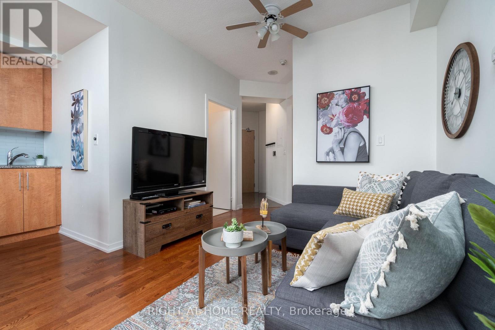 3404 - 55 Bremner Boulevard Property Photo 4