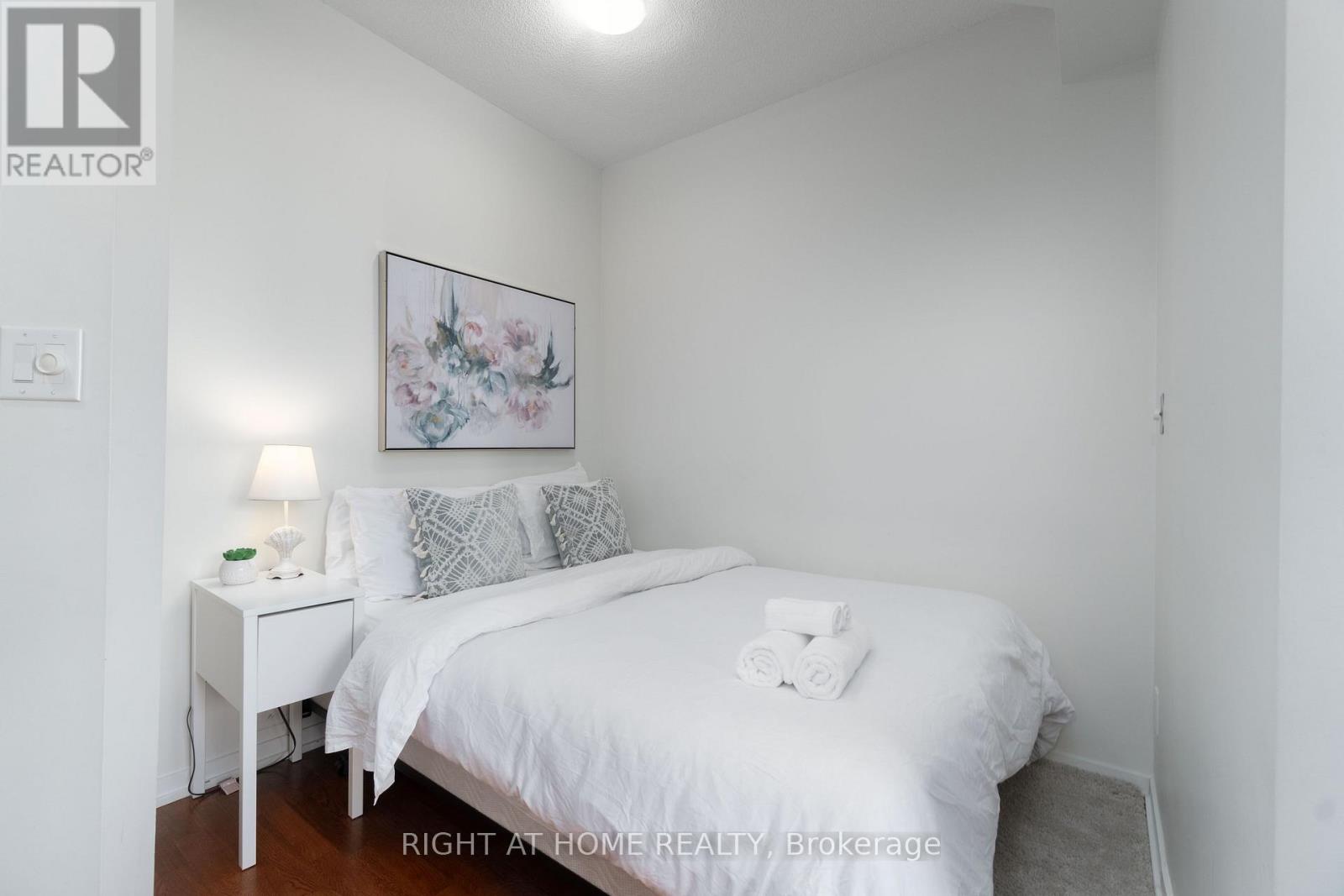3404 - 55 Bremner Boulevard Property Photo 13