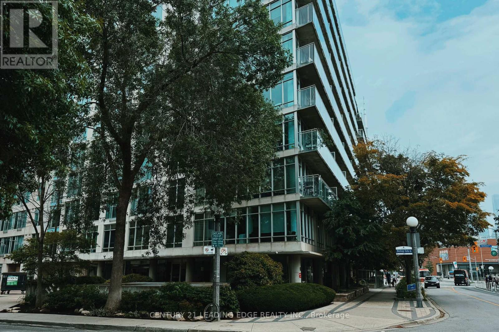 1821 - 650 QUEENS QUAY W