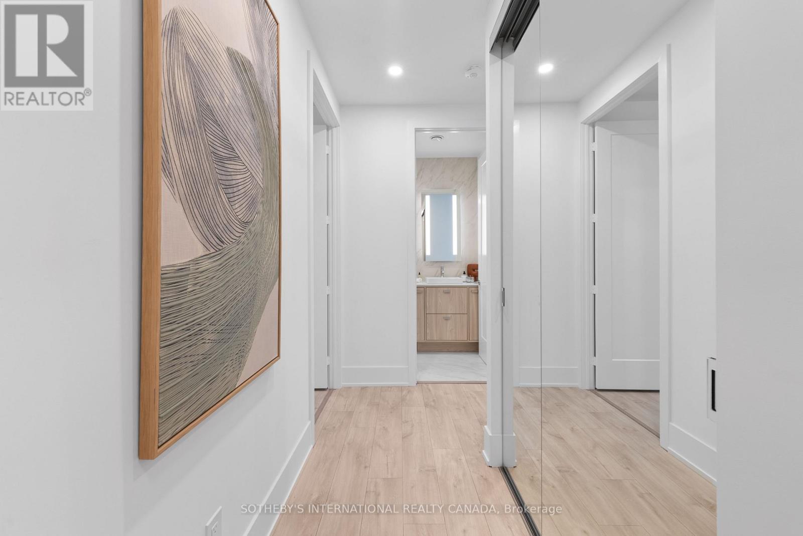 512 - 115 Denison Avenue Property Photo 16