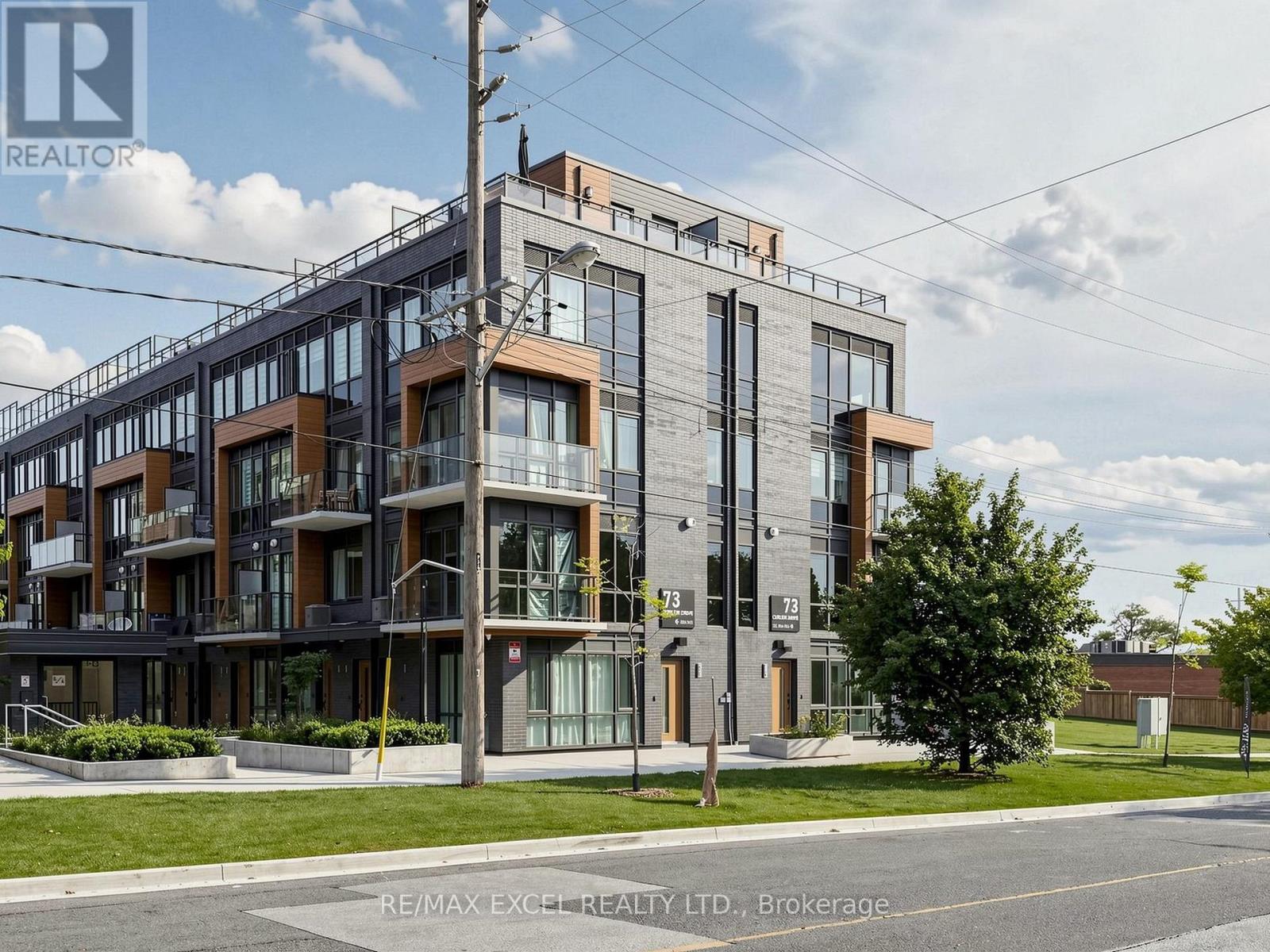 25 - 73 CURLEW DRIVE