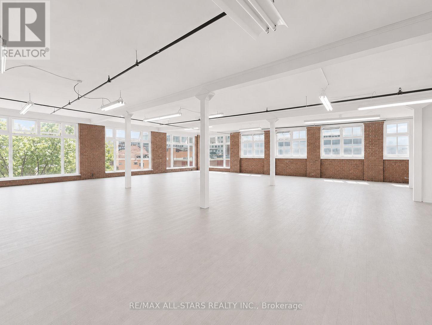 300 - 14 Mccaul Street Property Photo 2
