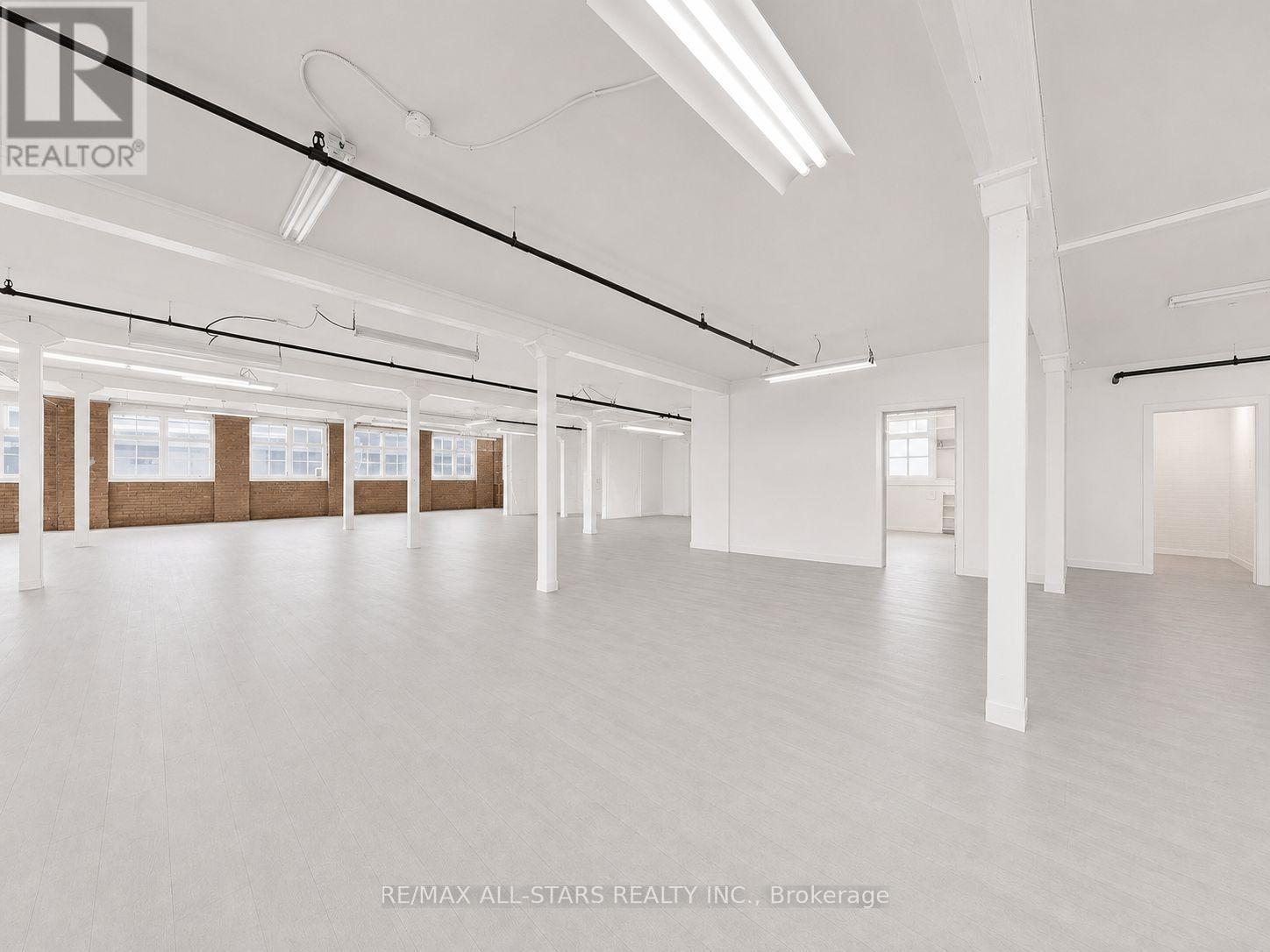 300 - 14 Mccaul Street Property Photo 6