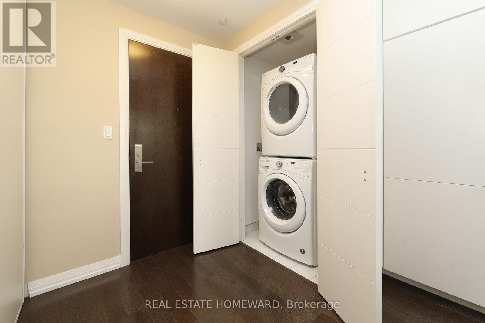 609 - 460 Adelaide Street E Property Photo 4