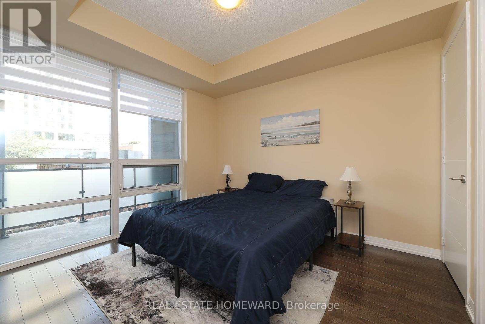 609 - 460 Adelaide Street E Property Photo 13