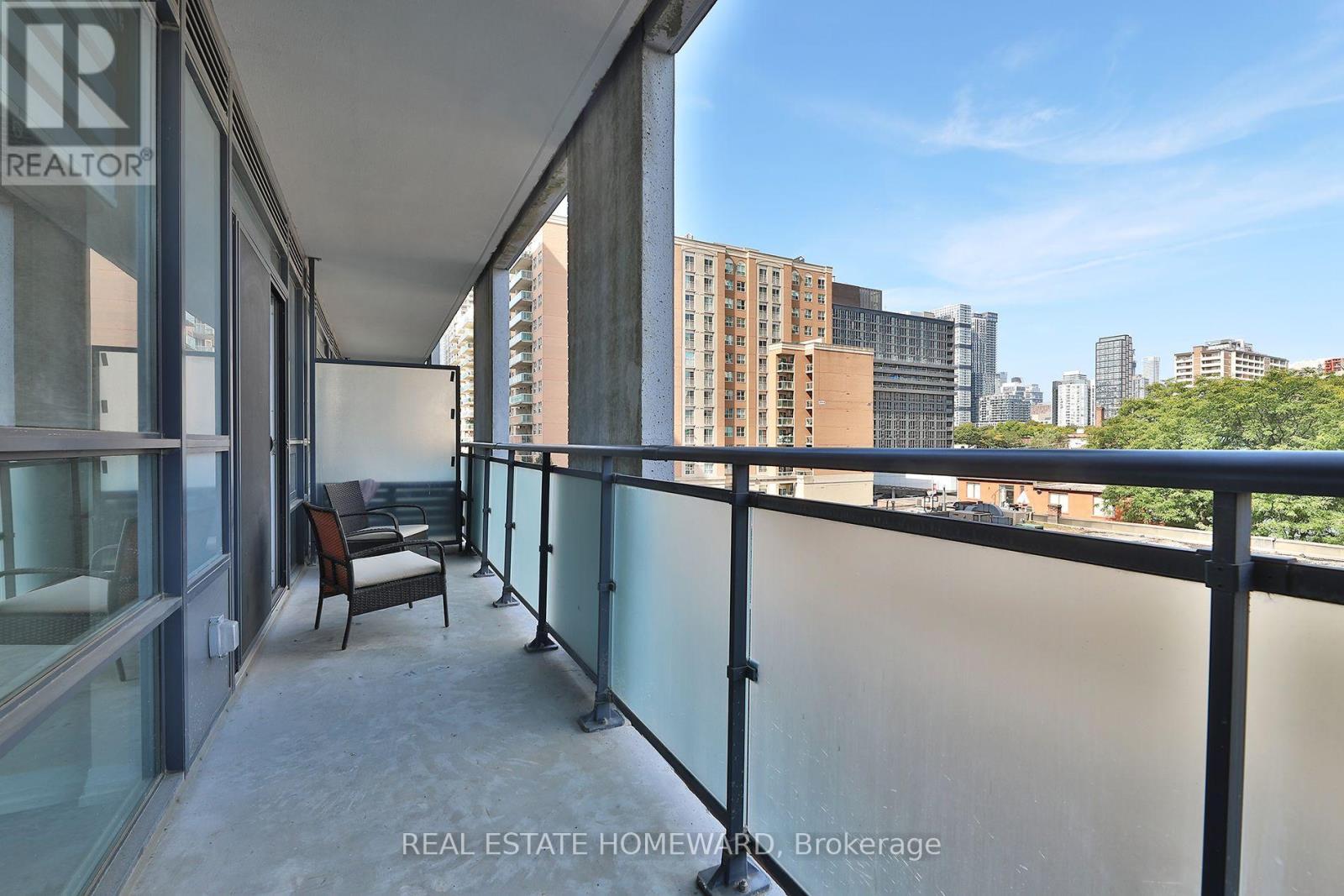 609 - 460 Adelaide Street E Property Photo 15