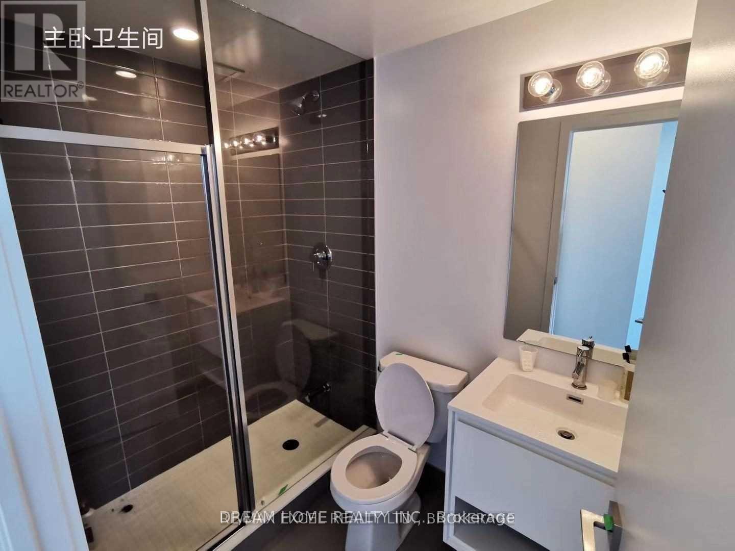 608 - 159 Wellesley Street E Property Photo 11