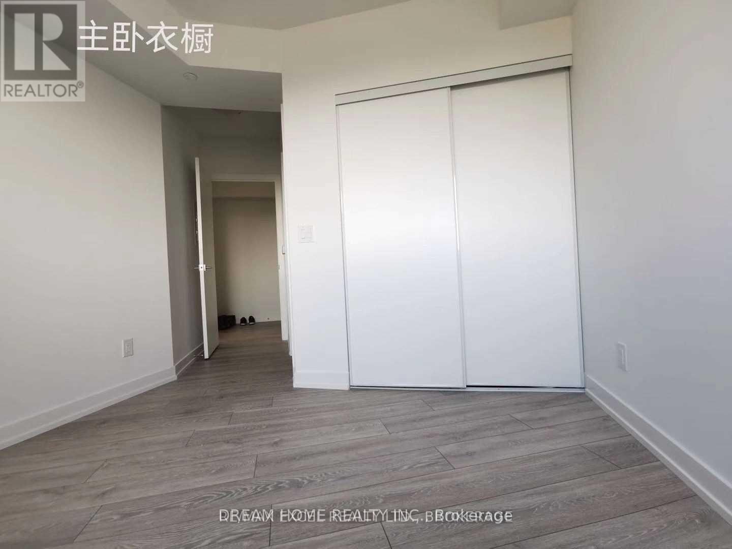 608 - 159 Wellesley Street E Property Photo 12
