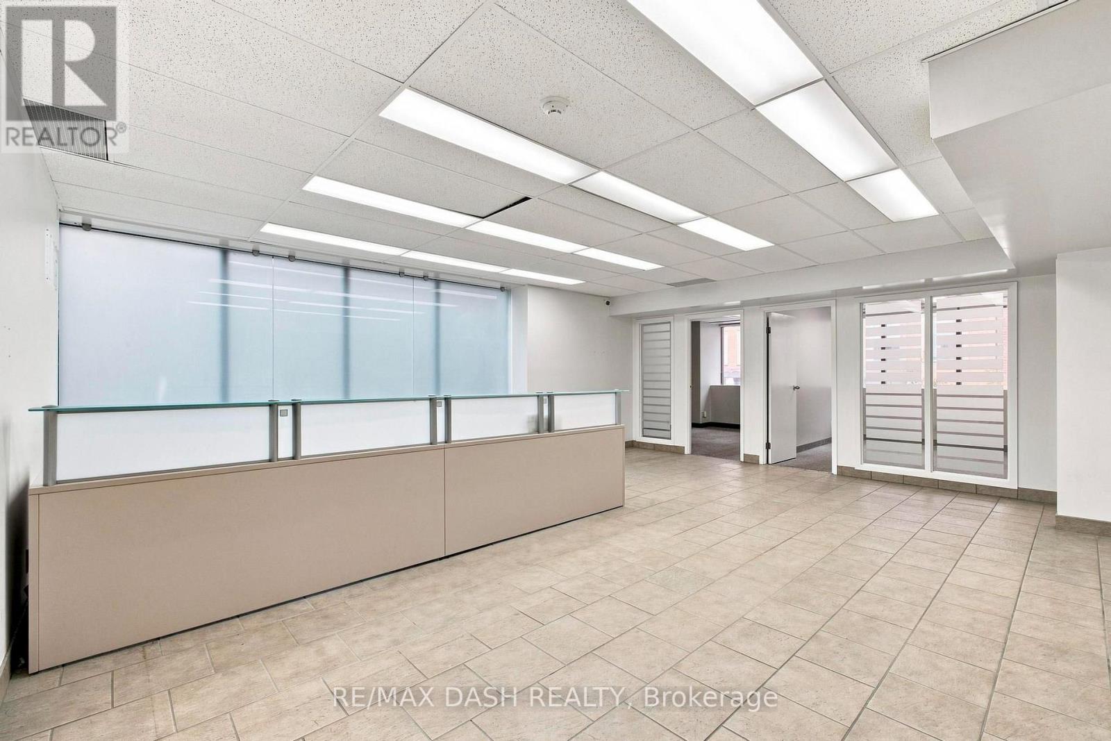 2/3/4 - 51 Eglinton Avenue E Property Photo 5