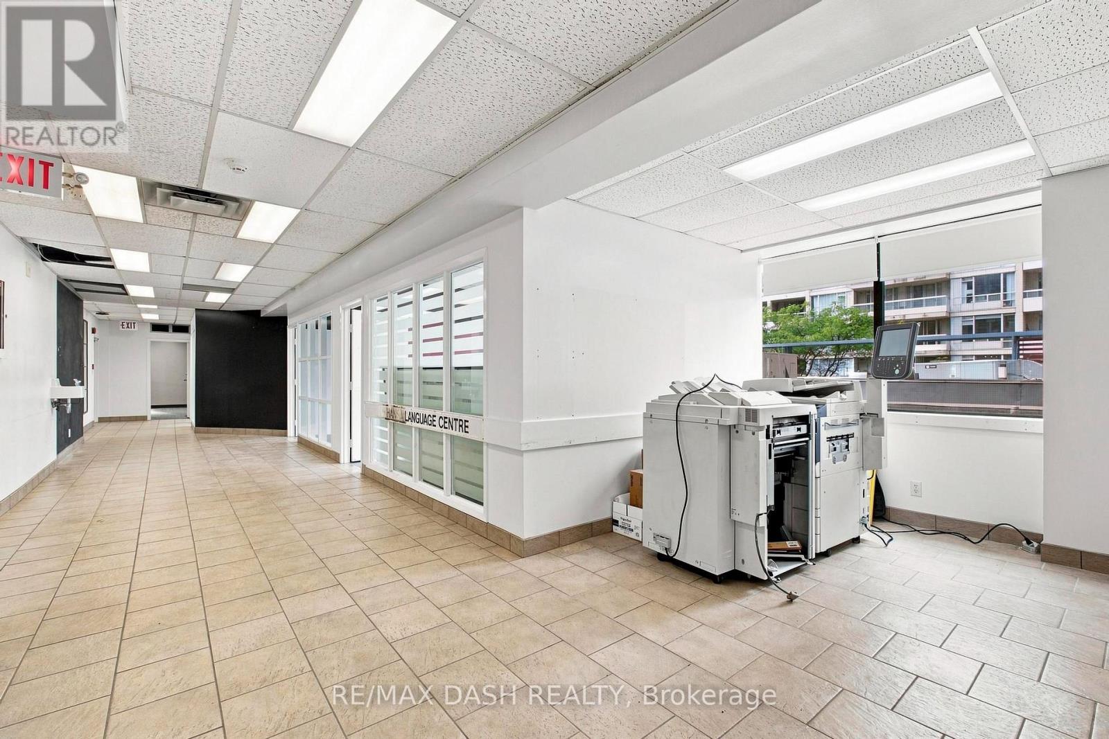 2/3/4 - 51 Eglinton Avenue E Property Photo 12