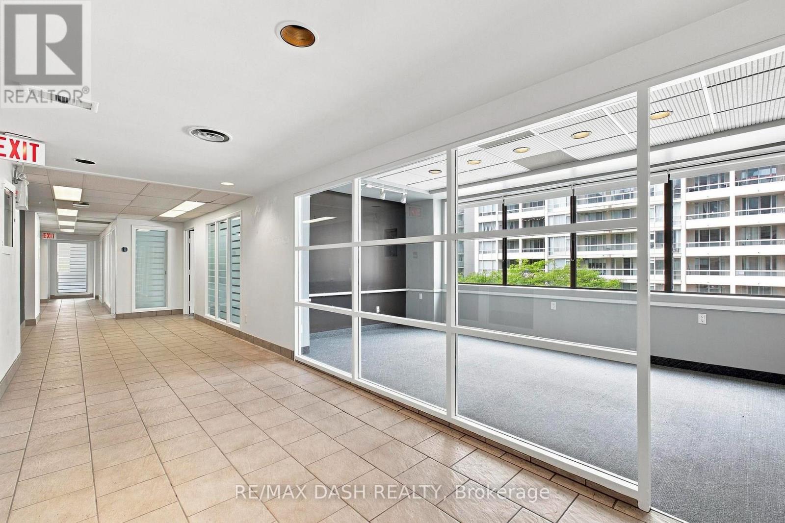 2/3/4 - 51 Eglinton Avenue E Property Photo 26