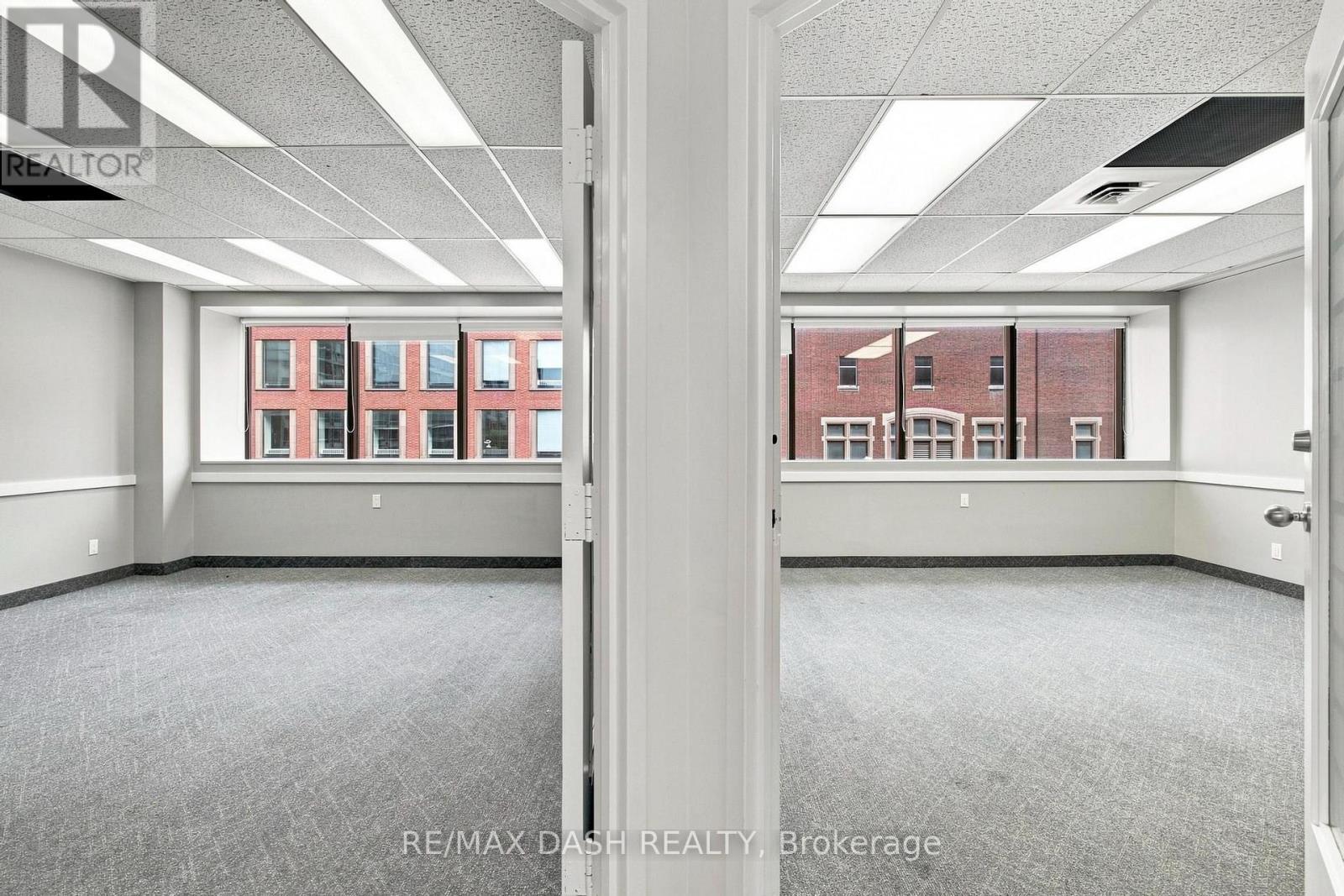 Third Floor - 51 Eglinton Avenue E Property Photo 29