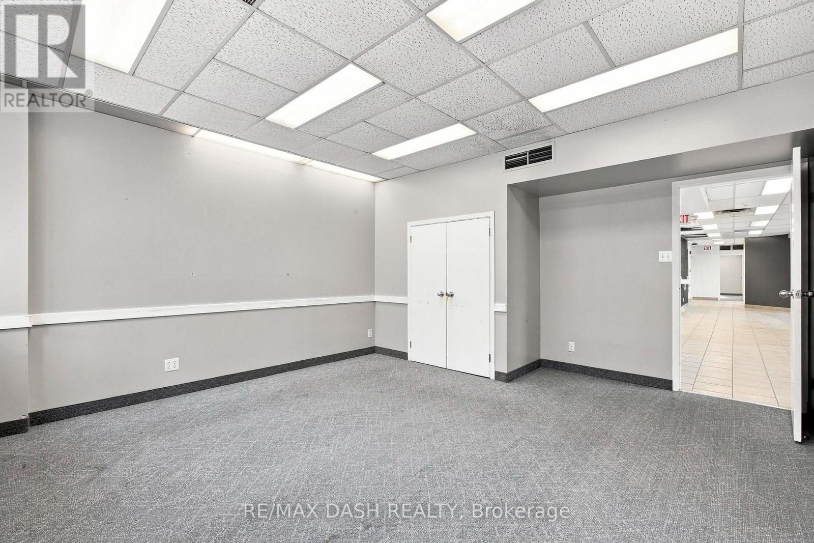Fourth Floor - 51 Eglinton Avenue E Property Photo 17