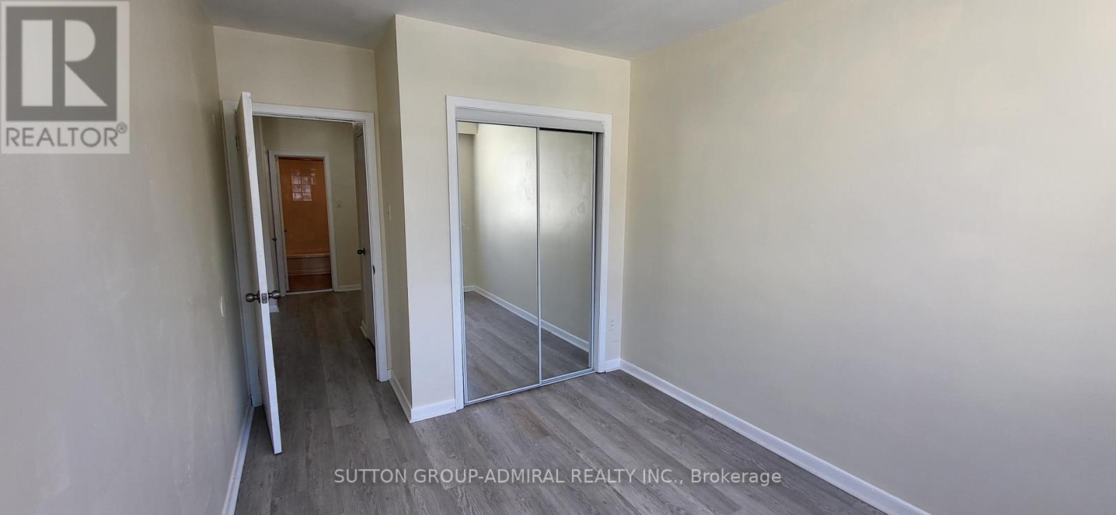 1 - 2839 Bathurst Street Property Photo 5