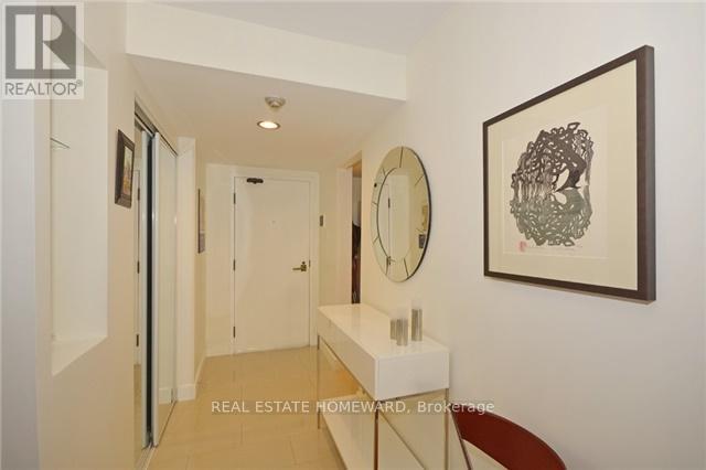 1912 - 15 Maitland Place Property Photo 1