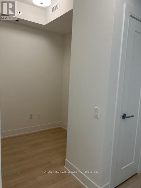 1205 - 310 Tweedsmuir Avenue Property Photo 6