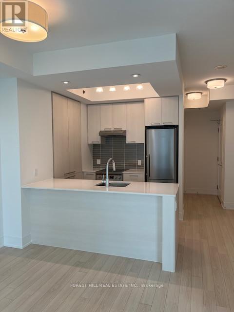 1205 - 310 Tweedsmuir Avenue Property Photo 11