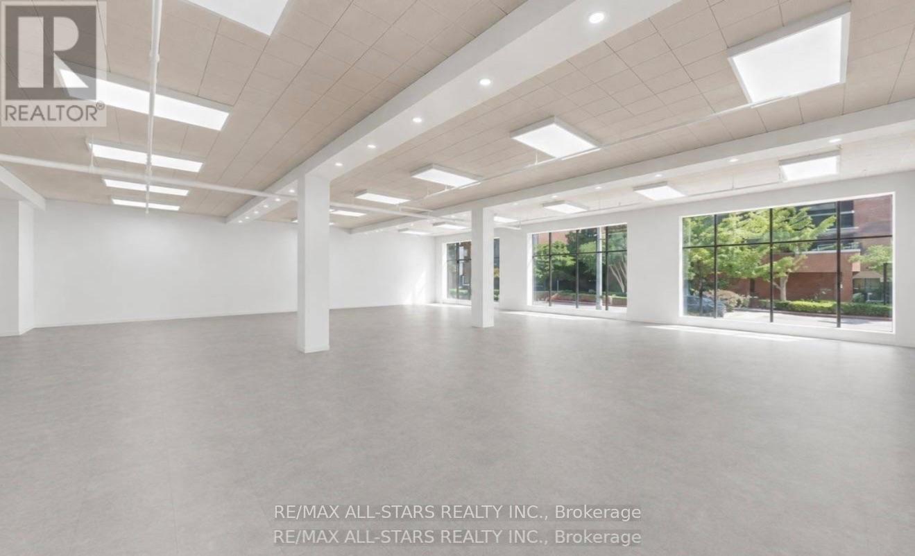 104 - 14 Mccaul Street Property Photo 9