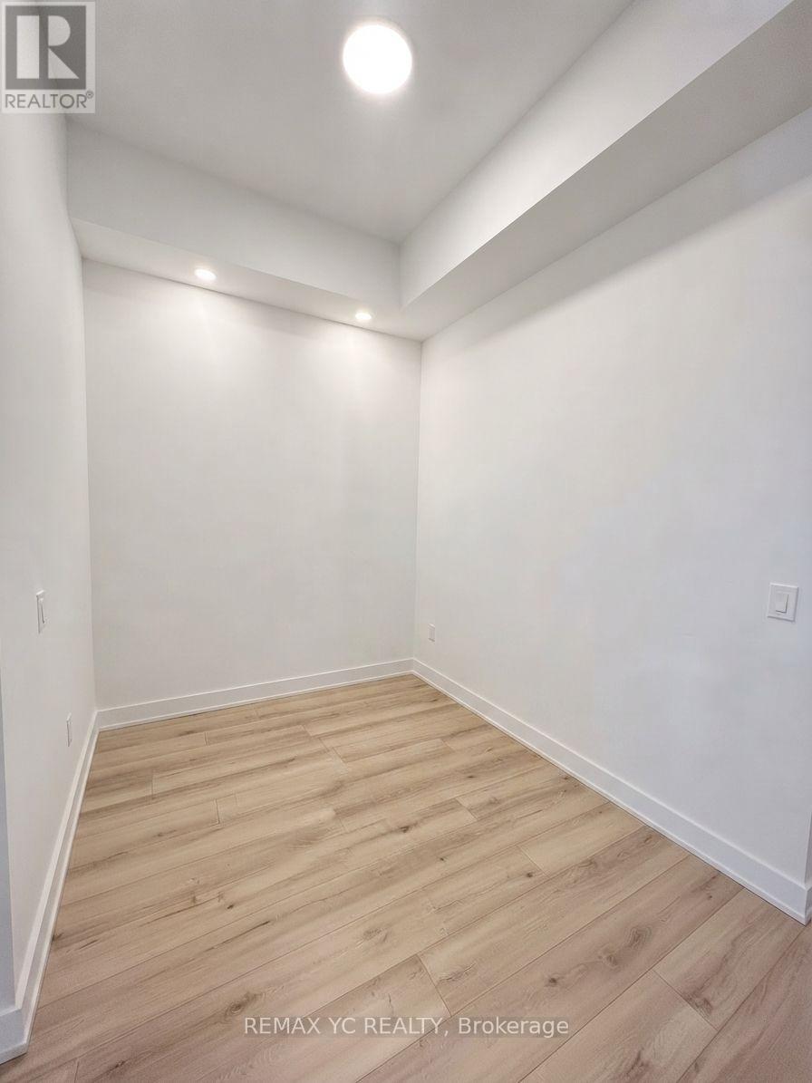 204 - 181 Sheppard Avenue E Property Photo 13
