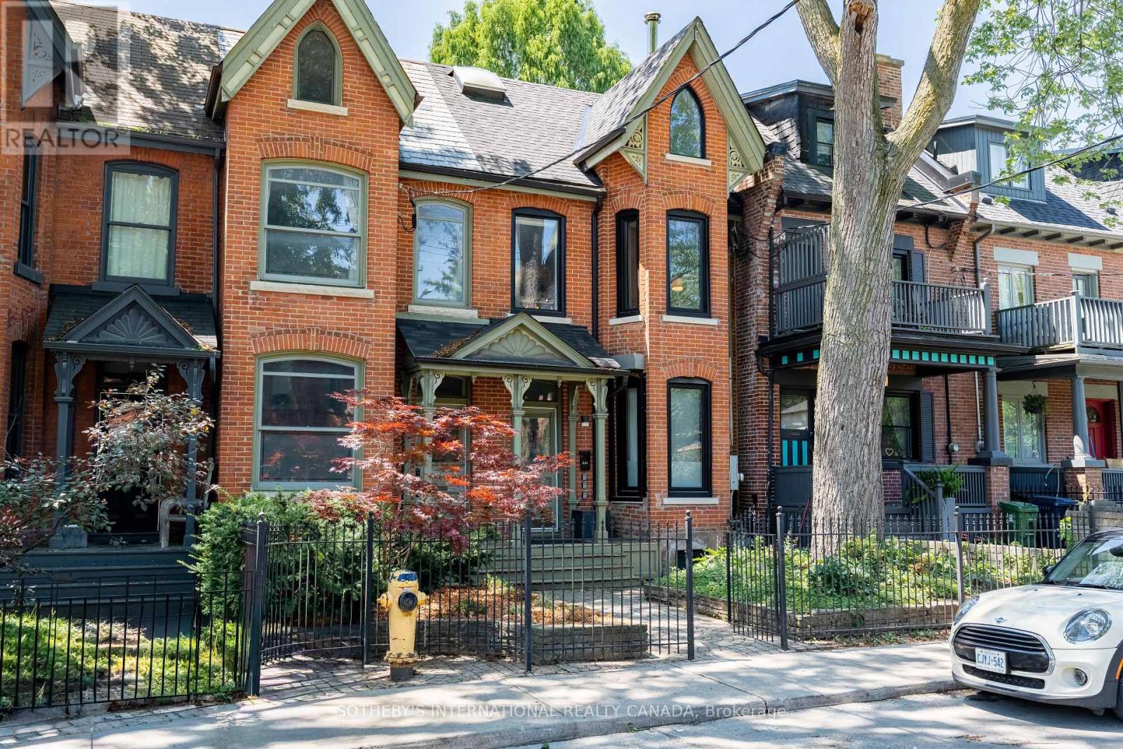 366 ONTARIO STREET