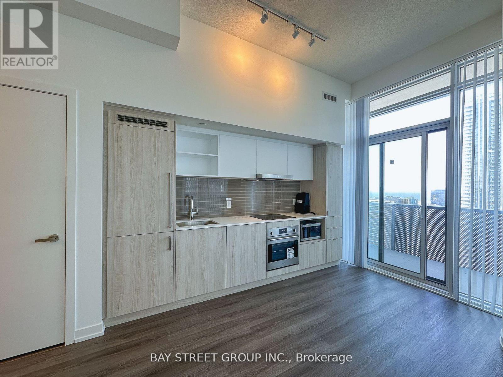 4909 - 138 Downes Street Property Photo 2