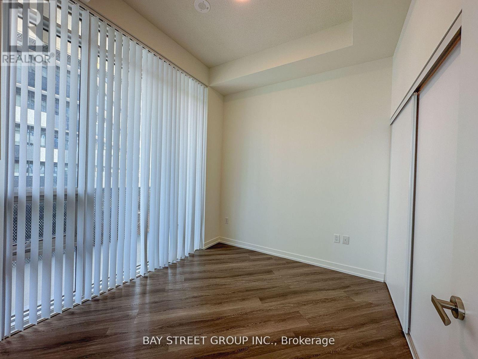 4909 - 138 Downes Street Property Photo 5