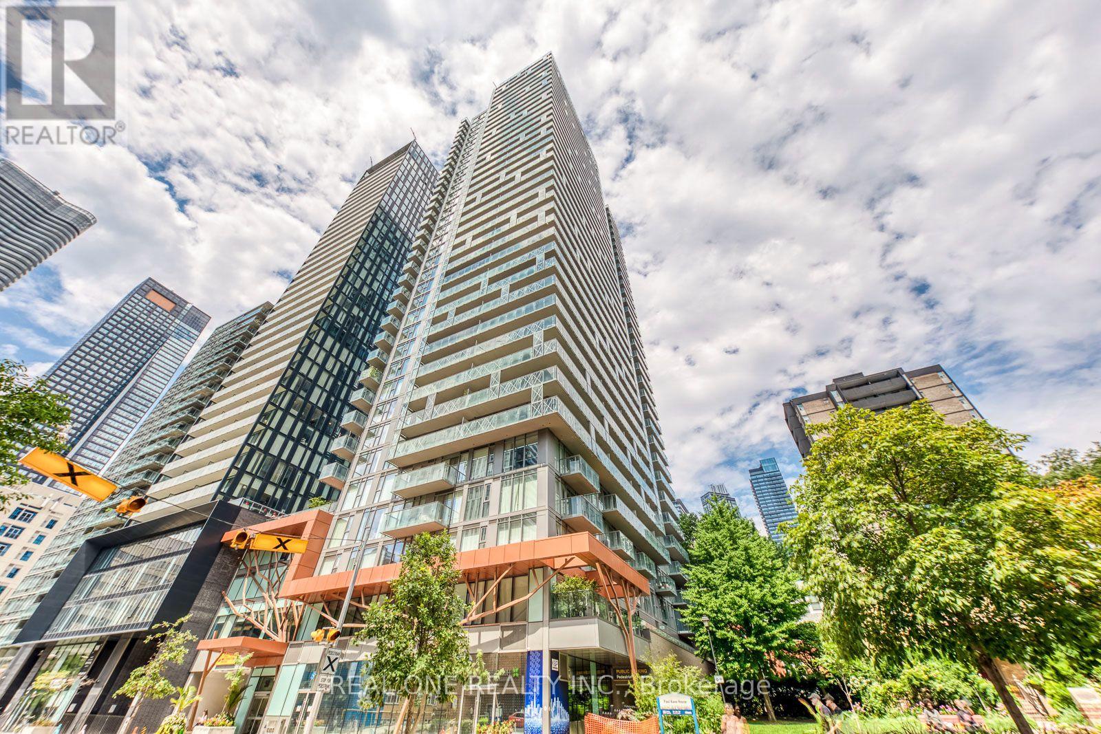 3706 - 50 Wellesley Street E Photo de la propriété 1