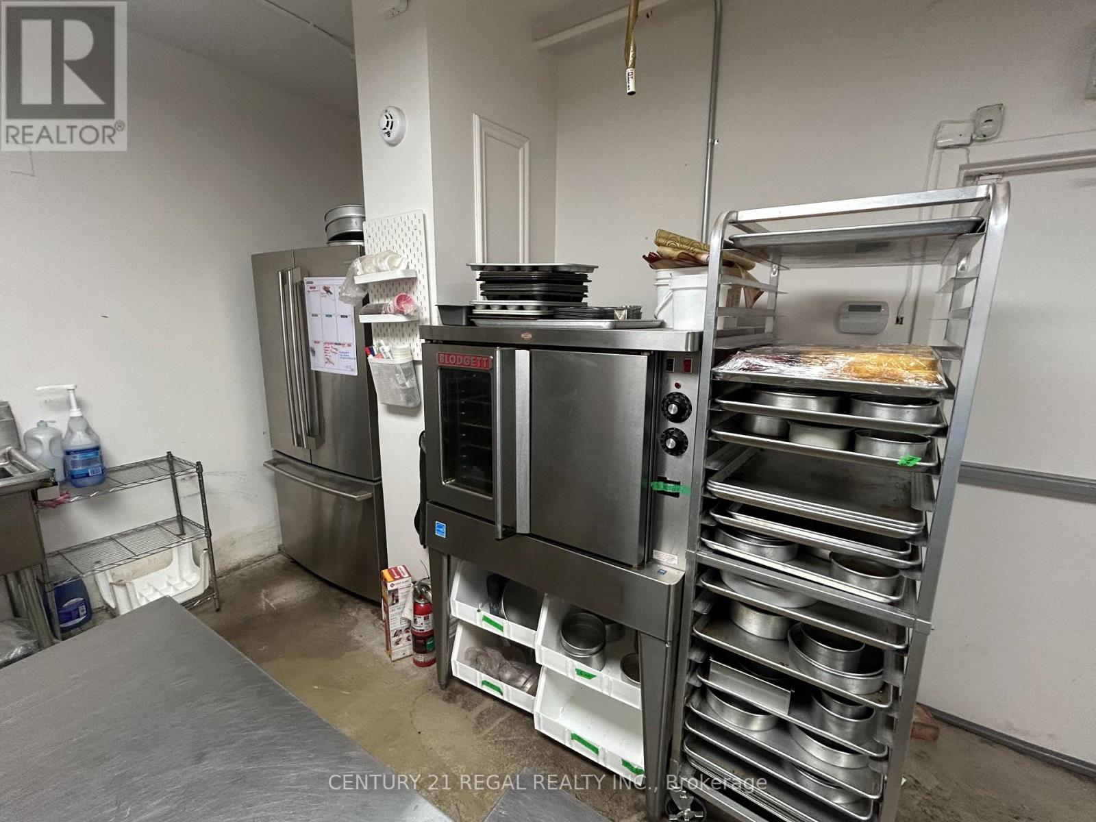 173 King Street E Property Photo 12