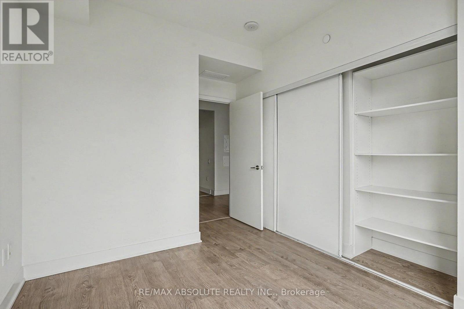 2809 - 30 Roehampton Avenue Property Photo 11