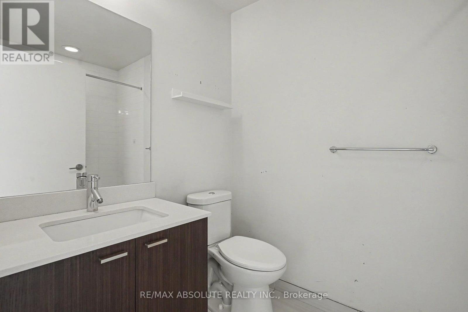 2809 - 30 Roehampton Avenue Property Photo 14