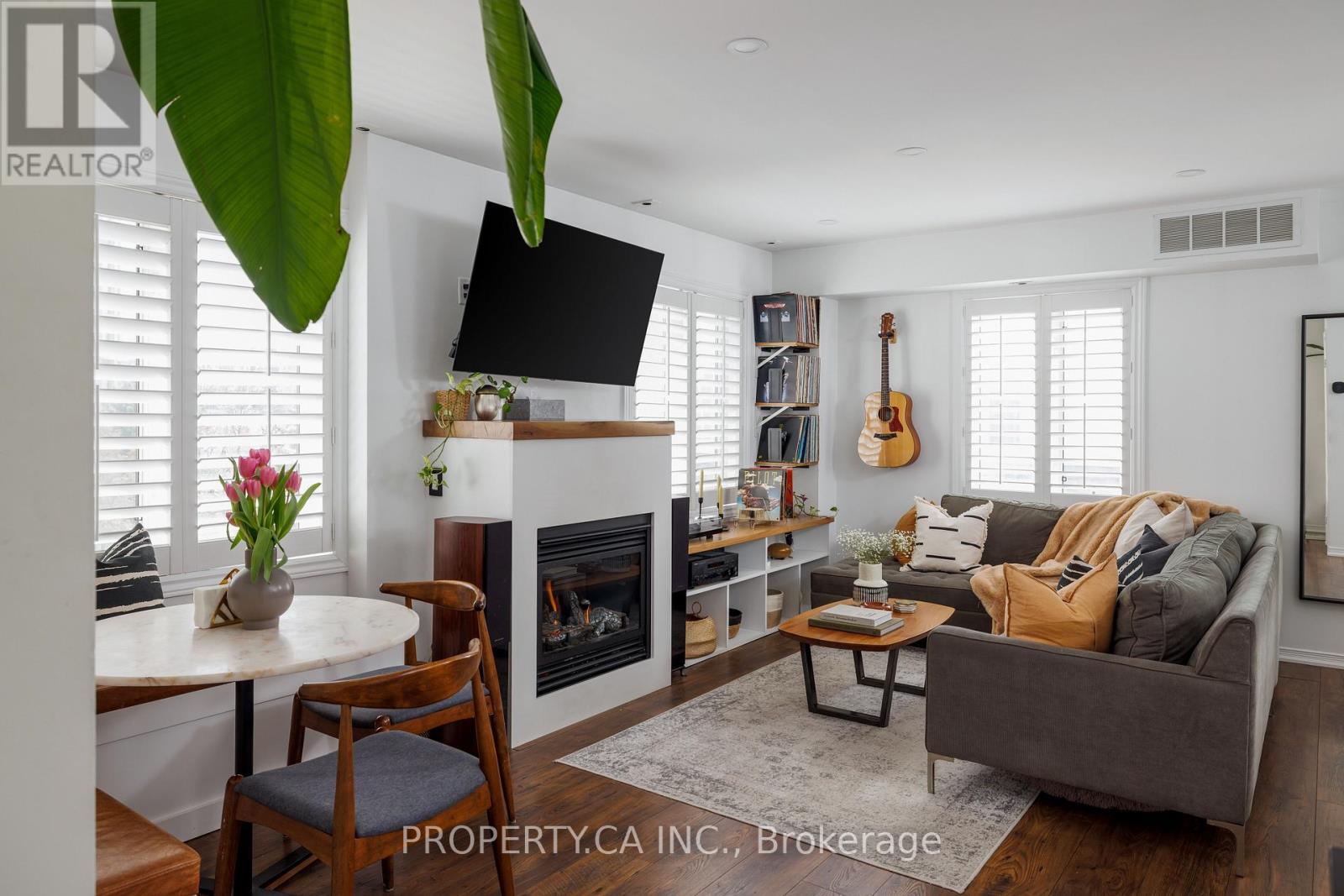 819 - 12 SUDBURY STREET Property Photo 1
